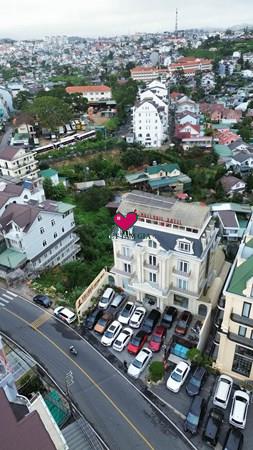 Bán khách sạn mặt tiền Tô Hiến Thành Phường Xuân Hương- Đà Lạt trung tâm view thành phố.