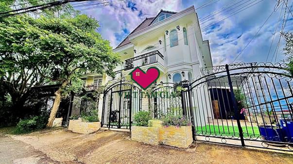 Bán biệt thự KQH Đông Tĩnh Phường Lâm Viên - Đà Lạt Thuận tiện an cư nghỉ dưỡng khu vực dân trí cao.