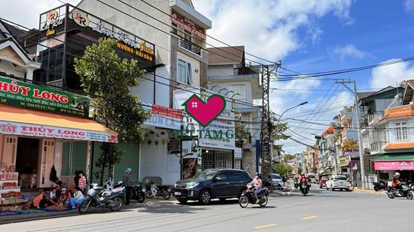 Bán nhà mặt tiền Nguyễn Công Trứ Phường Xuân Hương - Đà Lạt trung tâm tiện kinh doanh.